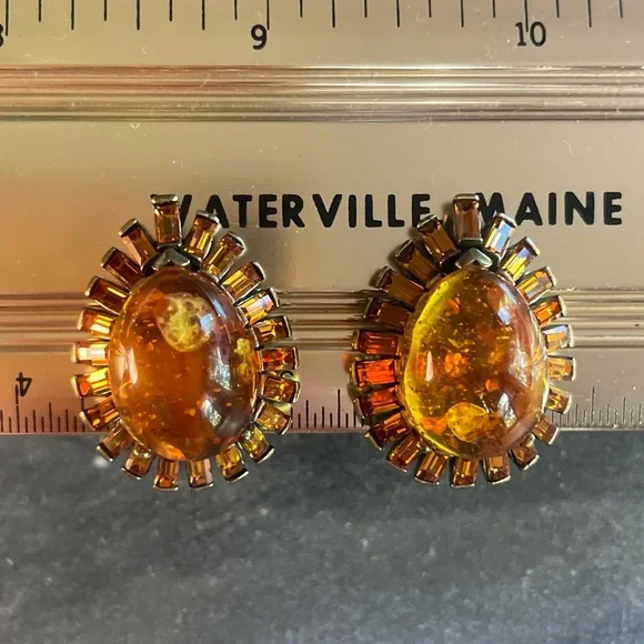 Heidi Daus Gold Amber Topaz Baguette Earrings - Picture 8 of 8